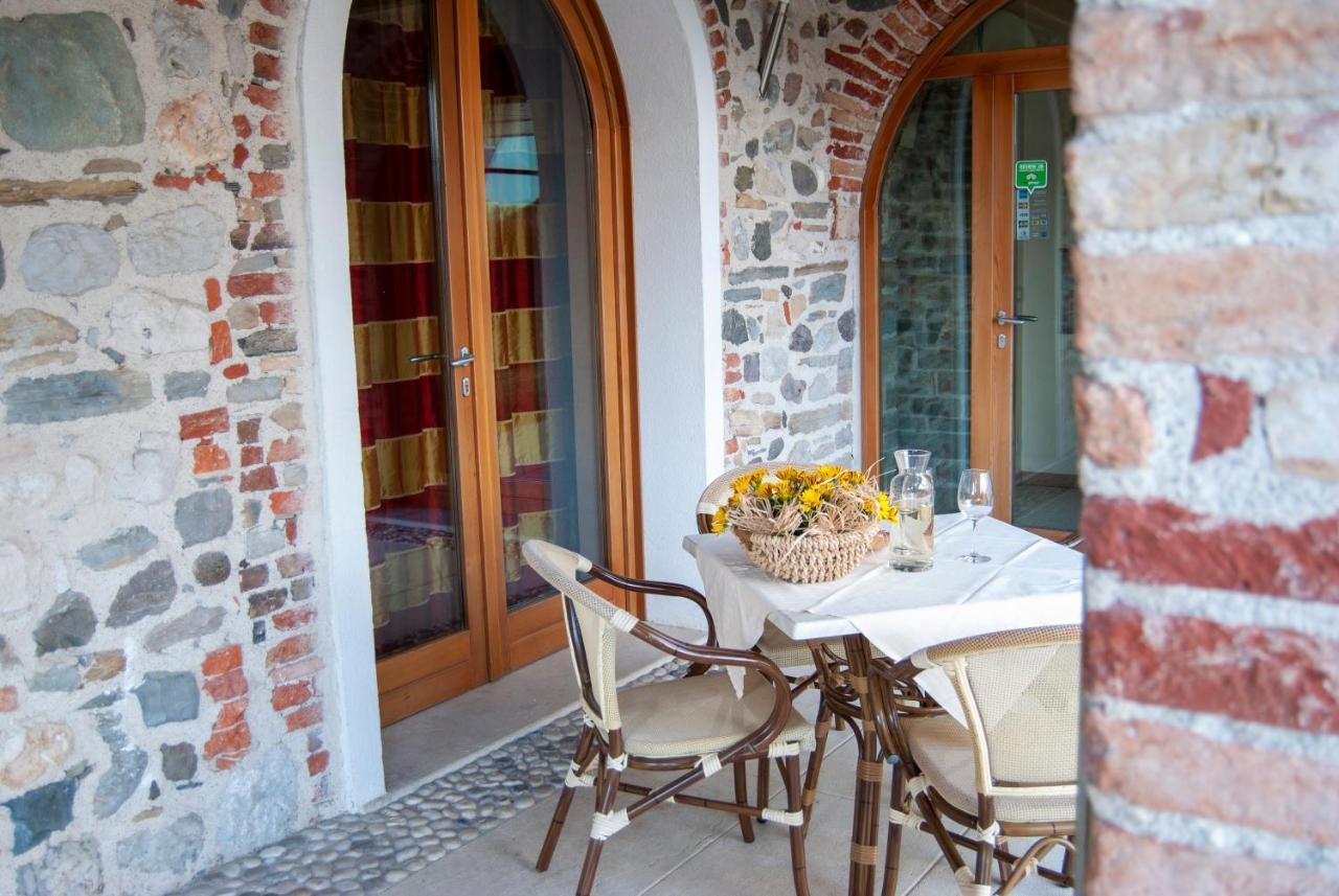 Agriturismo Antico Splendore Villa Pullir Exterior photo